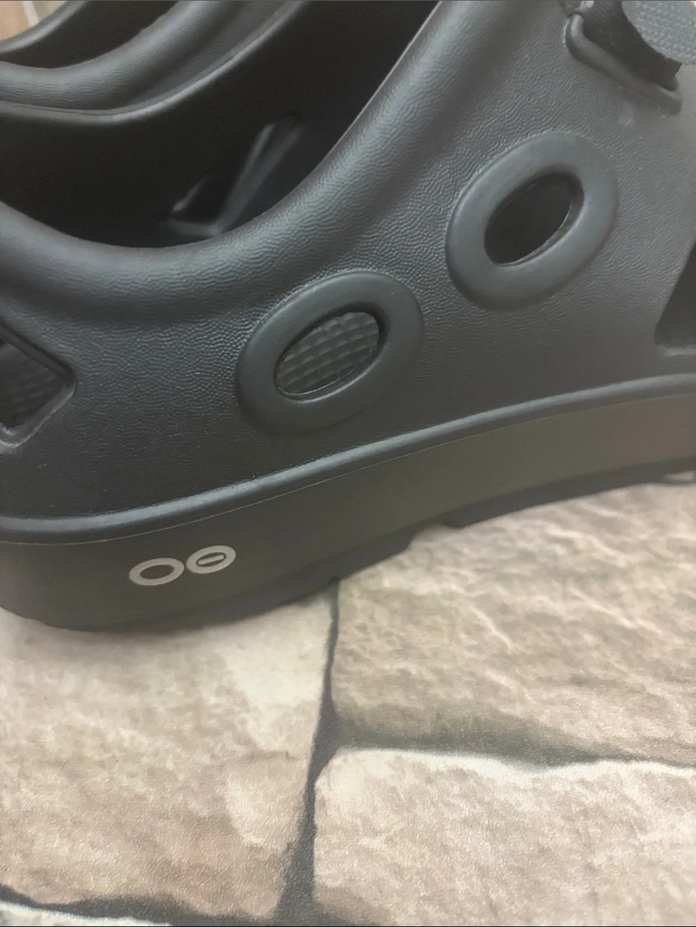OOFOS OOcandoo recovery sandals in black size men’s 6/women’s 8
